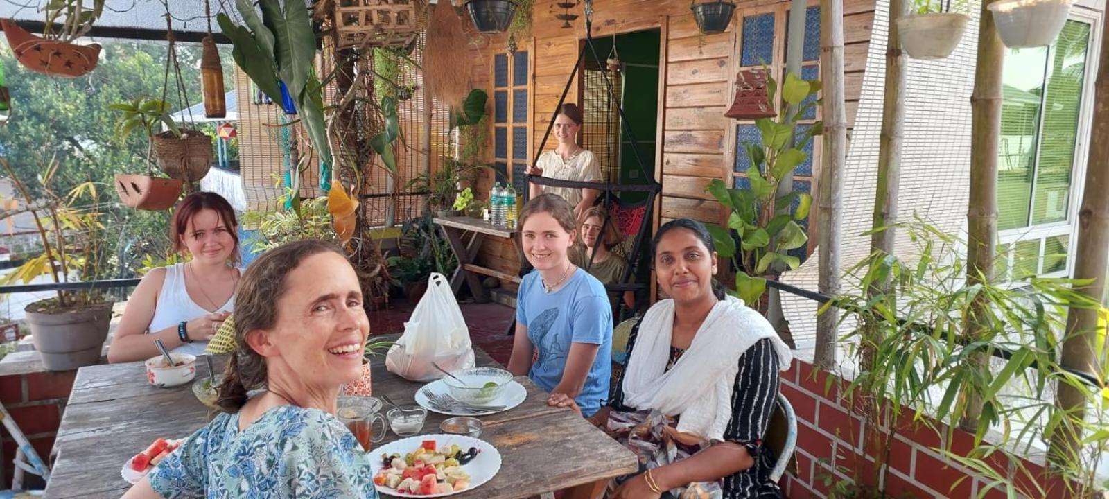 The Niyanest Lägenhet Kochi Exteriör bild